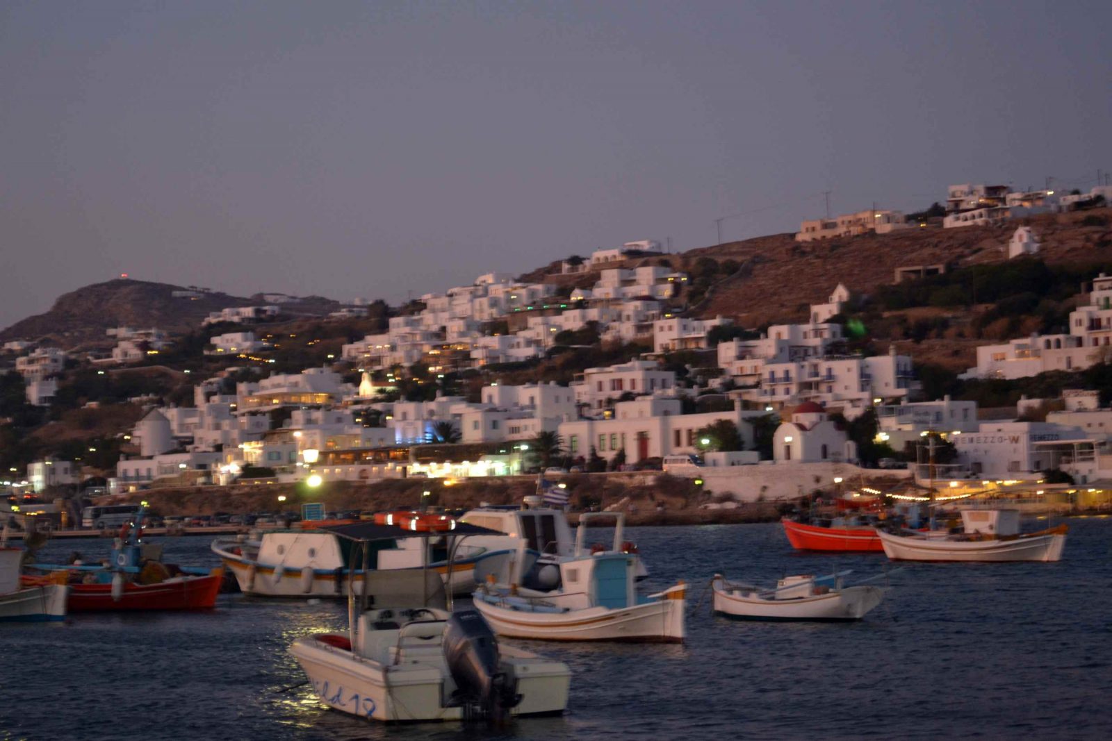 Mykonos ao anoitecer