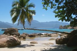 Praia do Aventureiro - Ilha Grande