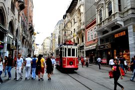 rua istiklal beyoglu