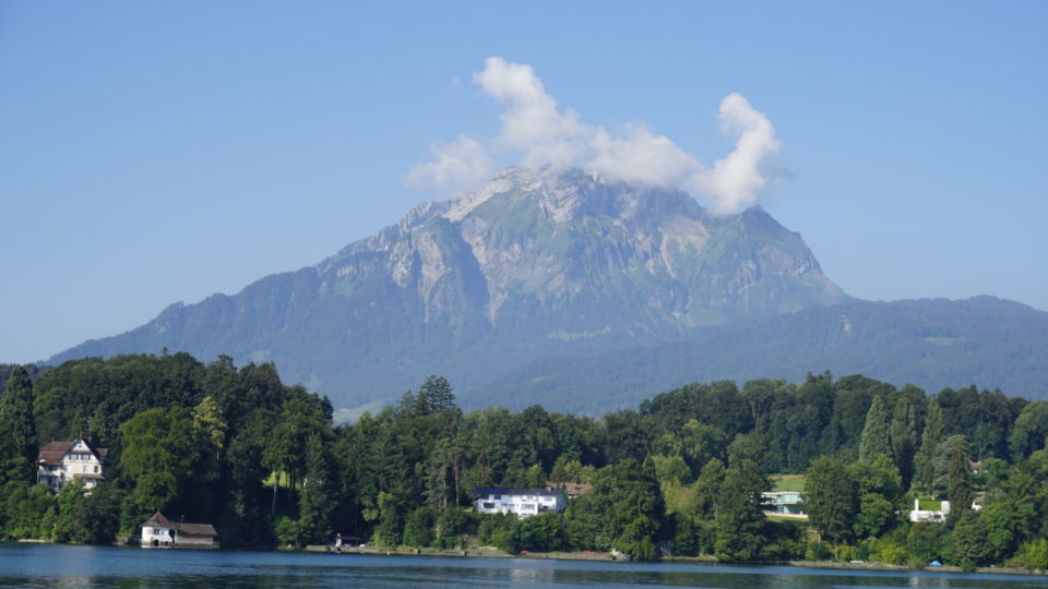 barco e passeio a montanha pilatus