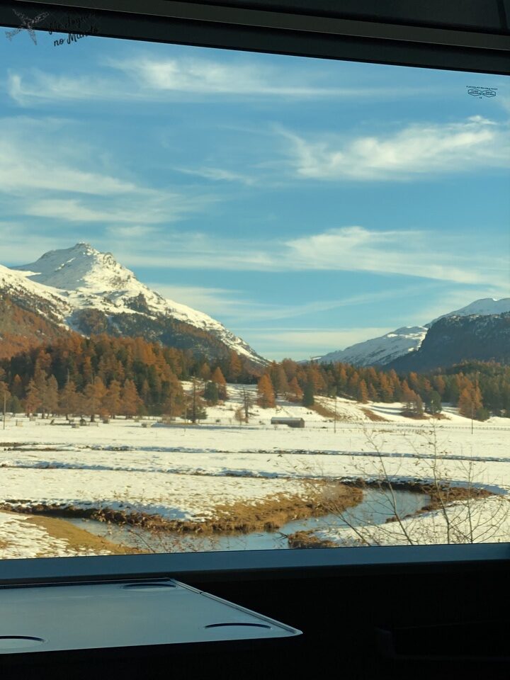 chegando de trem em st moritz