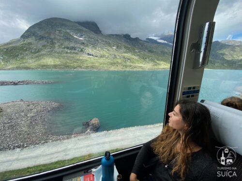 trem panorâmico na suiça 